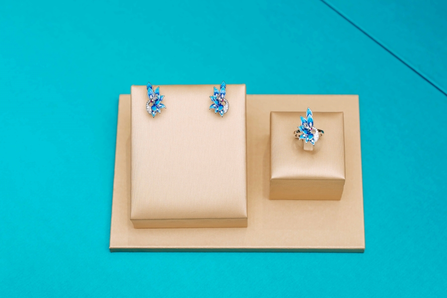 Enchanted Tail Set